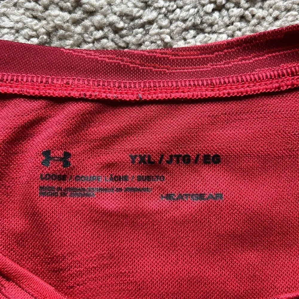 🚘🎈Red Under Armor Shirt For Youth Boys 🚘🎈